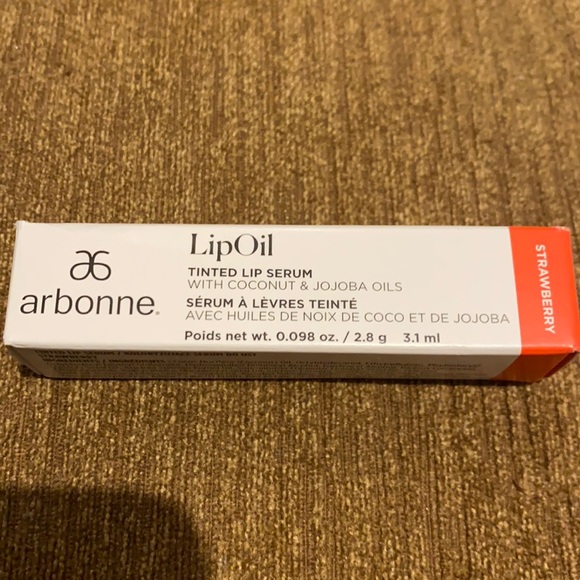 Strawberry lip oil - Picture 1 of 1